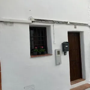 https://casa-de-arriba-canillas-de-aceituno.es-andalucia.com
